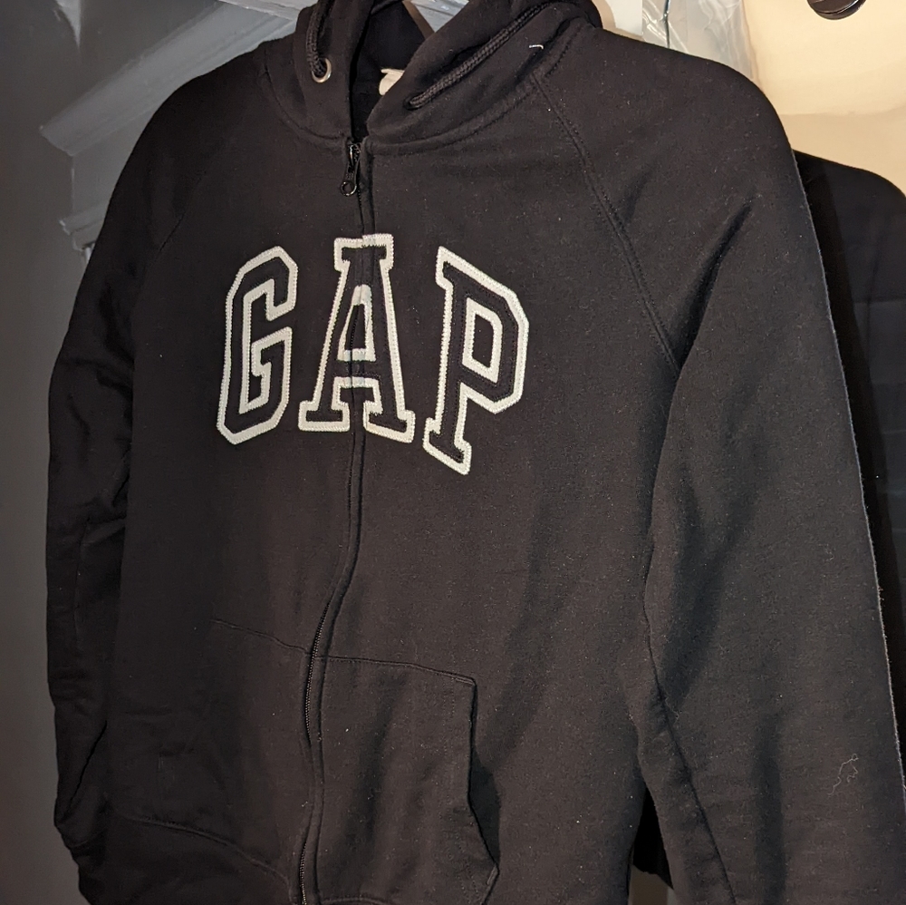 GAP hoodie